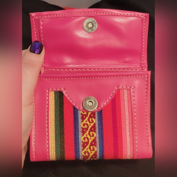 Peruvian Handmade Textile Small Pink Leather Wallet - Picture 9 of 11
